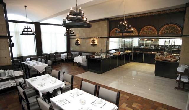 LA VITA HOTEL