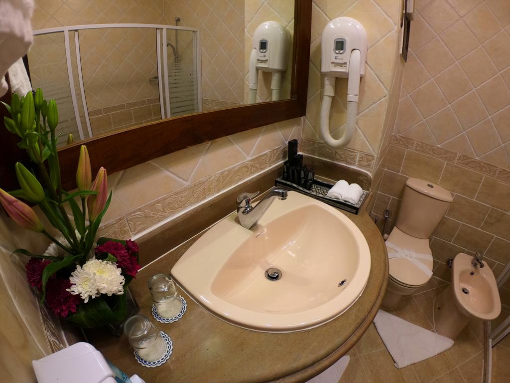 ORIENTAL RIVOLI HOTEL & SPA SSH