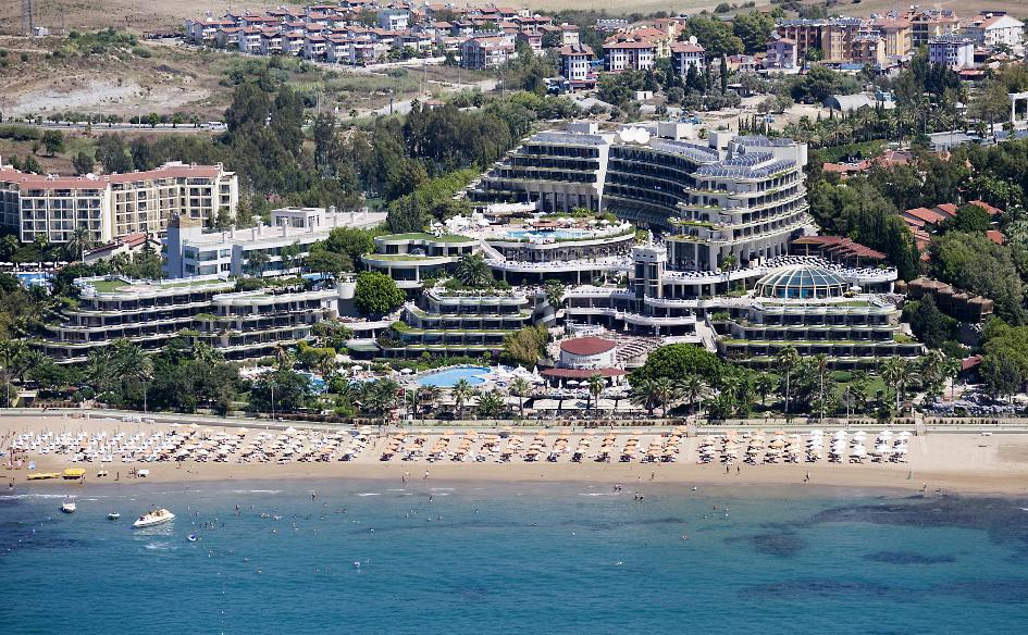 SUNRISE QUEEN LUXURY RESORT & SPA (EX. CRYSTAL SUNRISE)