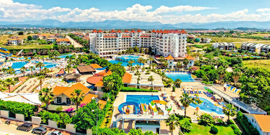 Serenis Hotel
