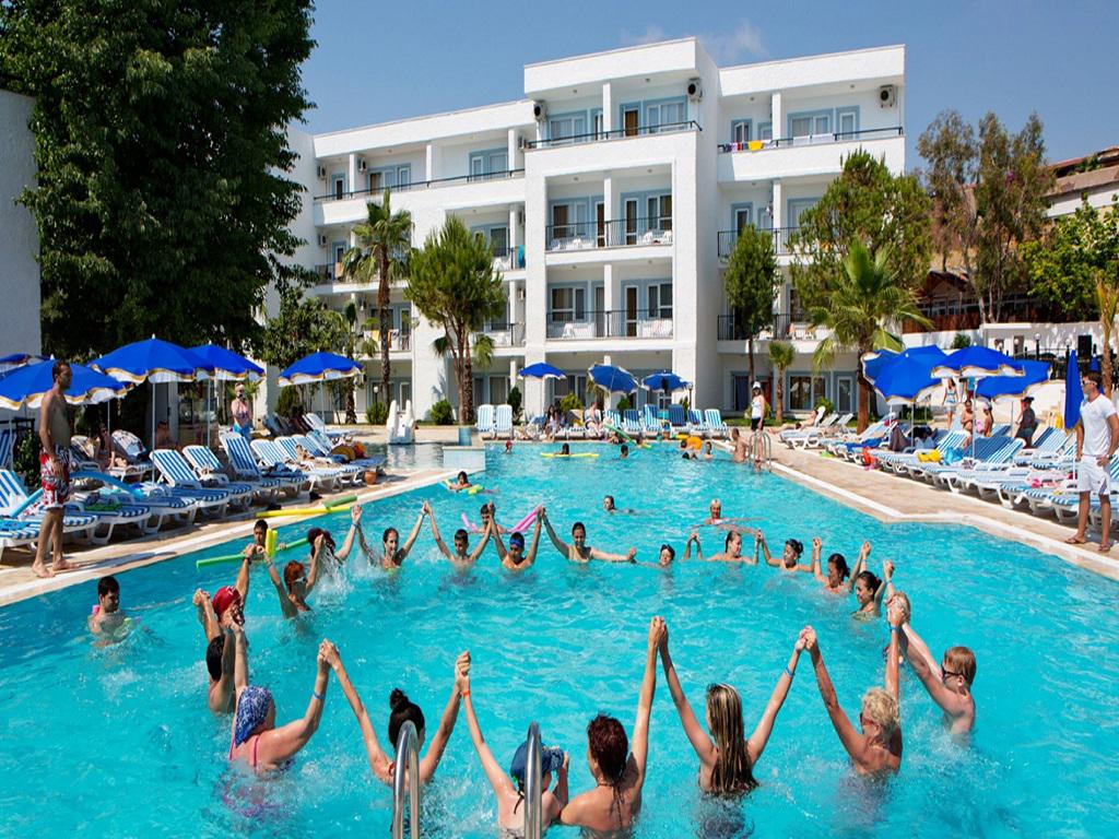 Larissa Beach Club Side