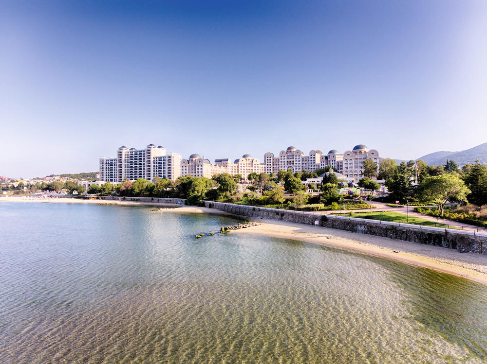 SECRETS SUNNY BEACH RESORT & SPA (EX RIU PALACE)