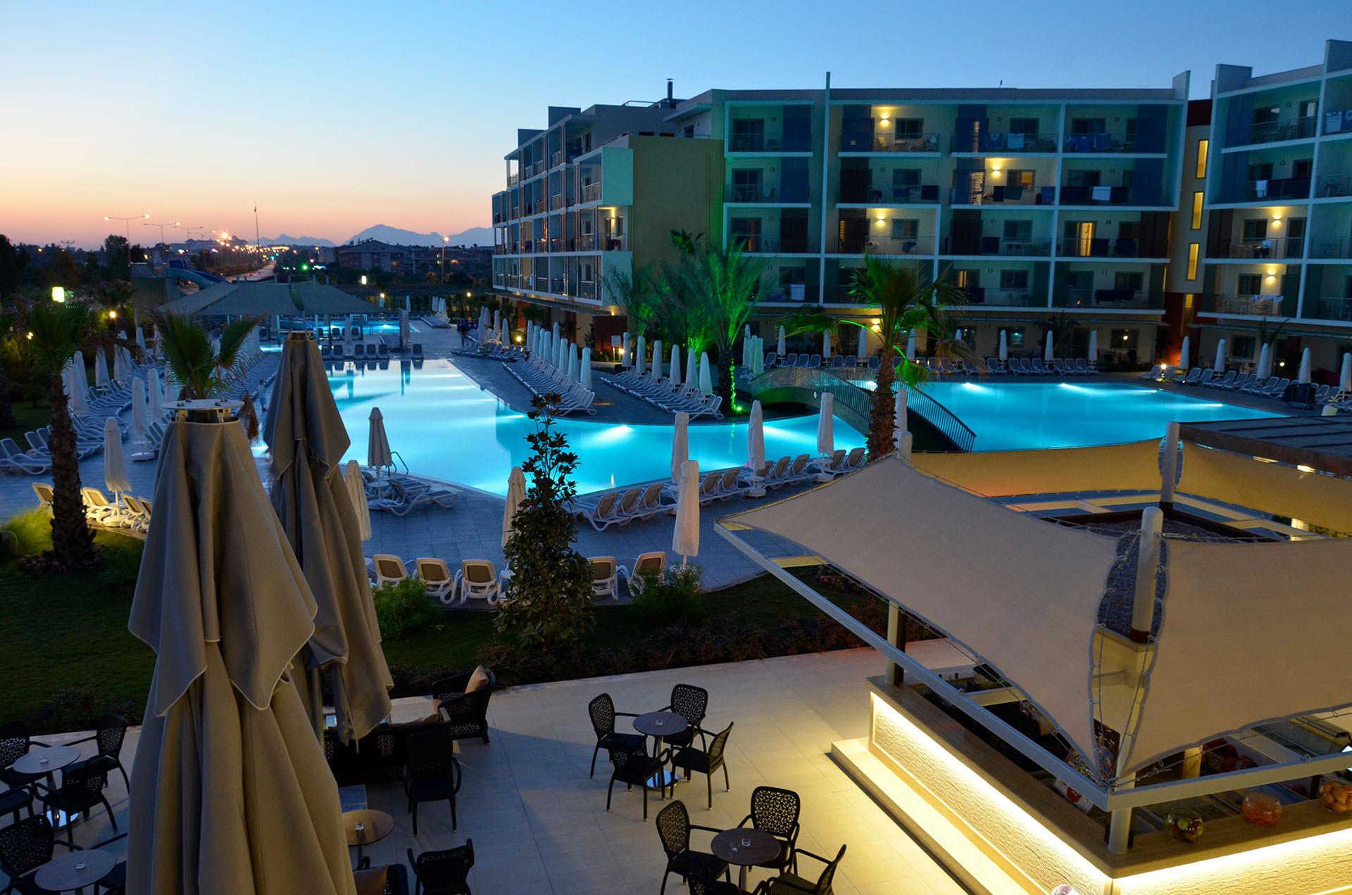BARUT SUNWING SIDE BEACH